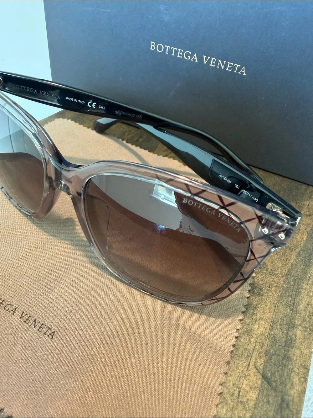 Bottega Veneta Gray Tortoiseshell Gradient Cat-Eye Sunglasses